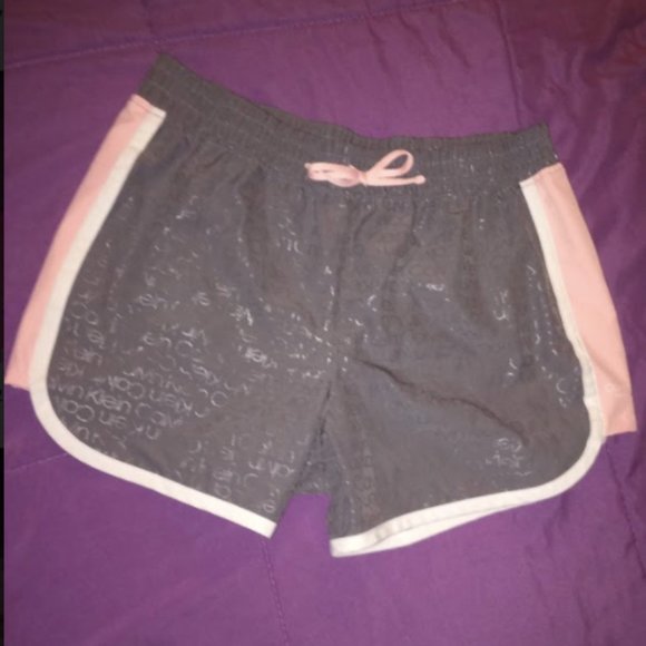 Flexible mesh workout shorts - Picture 1 of 1